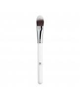 ilū 113 Flat Foundation Brush