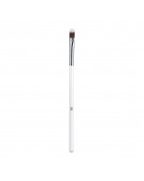 ilū 121 Precision Concealer Brush