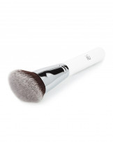 ilū 301 Angled Blush Kabuki Brush