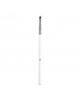 ilū 513 Angled Eyeliner Brush