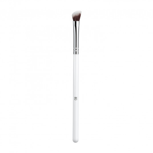 ilū 417 Angled Eyeshadow Brush