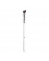 ilū 417 Angled Eyeshadow Brush