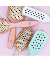 ilū BambooM! Bamboo Hairbrush - True Blue